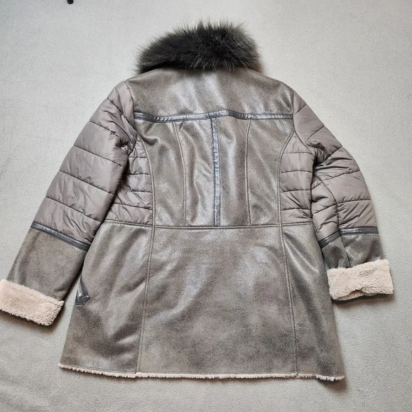 Johnston & Murphy Faux Fur lined Coat size Large - Picture 2 of 11